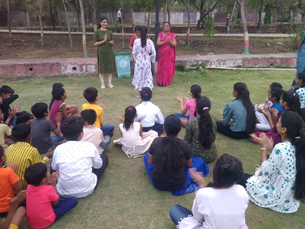 Bhopal Ki News: Yoga camp was organized at Seva Bharti Mahavir Mandal.