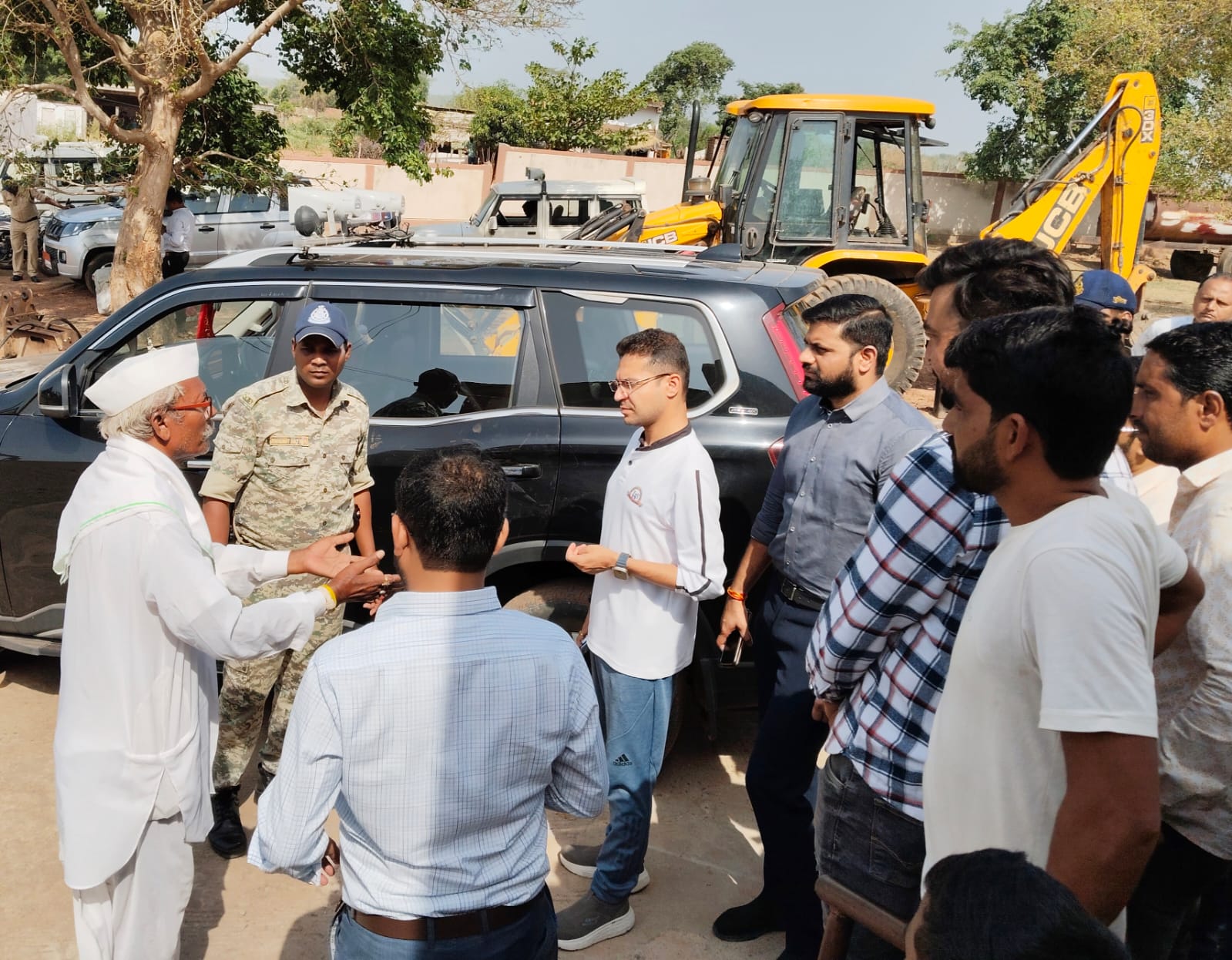 Harda News: The collector visited the rural area and took stock of the drinking water system