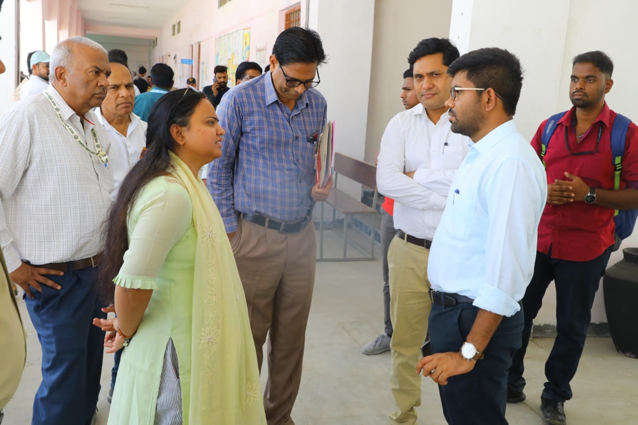 Khategaon News: 7 model centers were built in Khategaon
