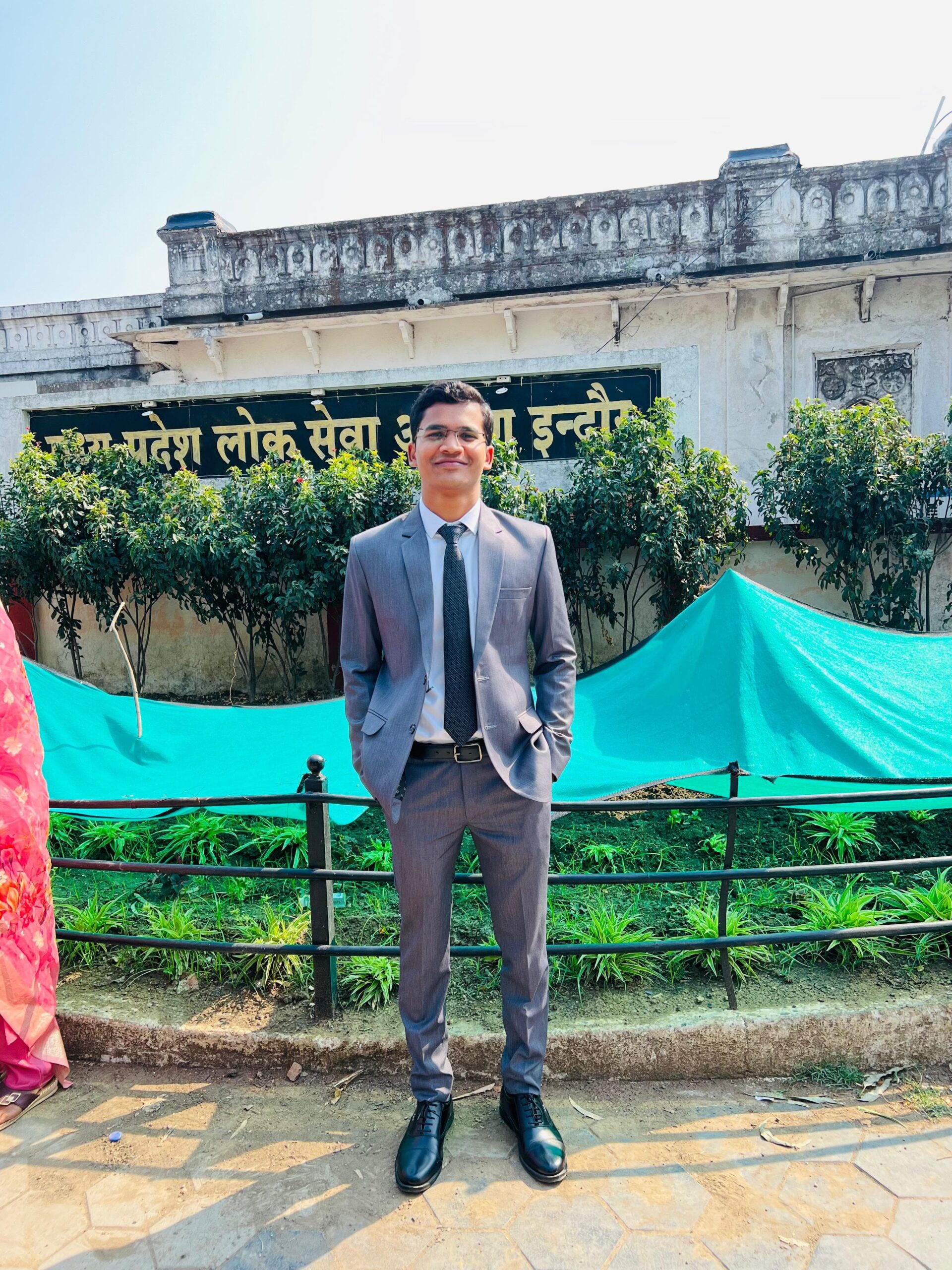 Khategaon News: Deepak of Khategaon was selected for the post of Naib Tehsildar