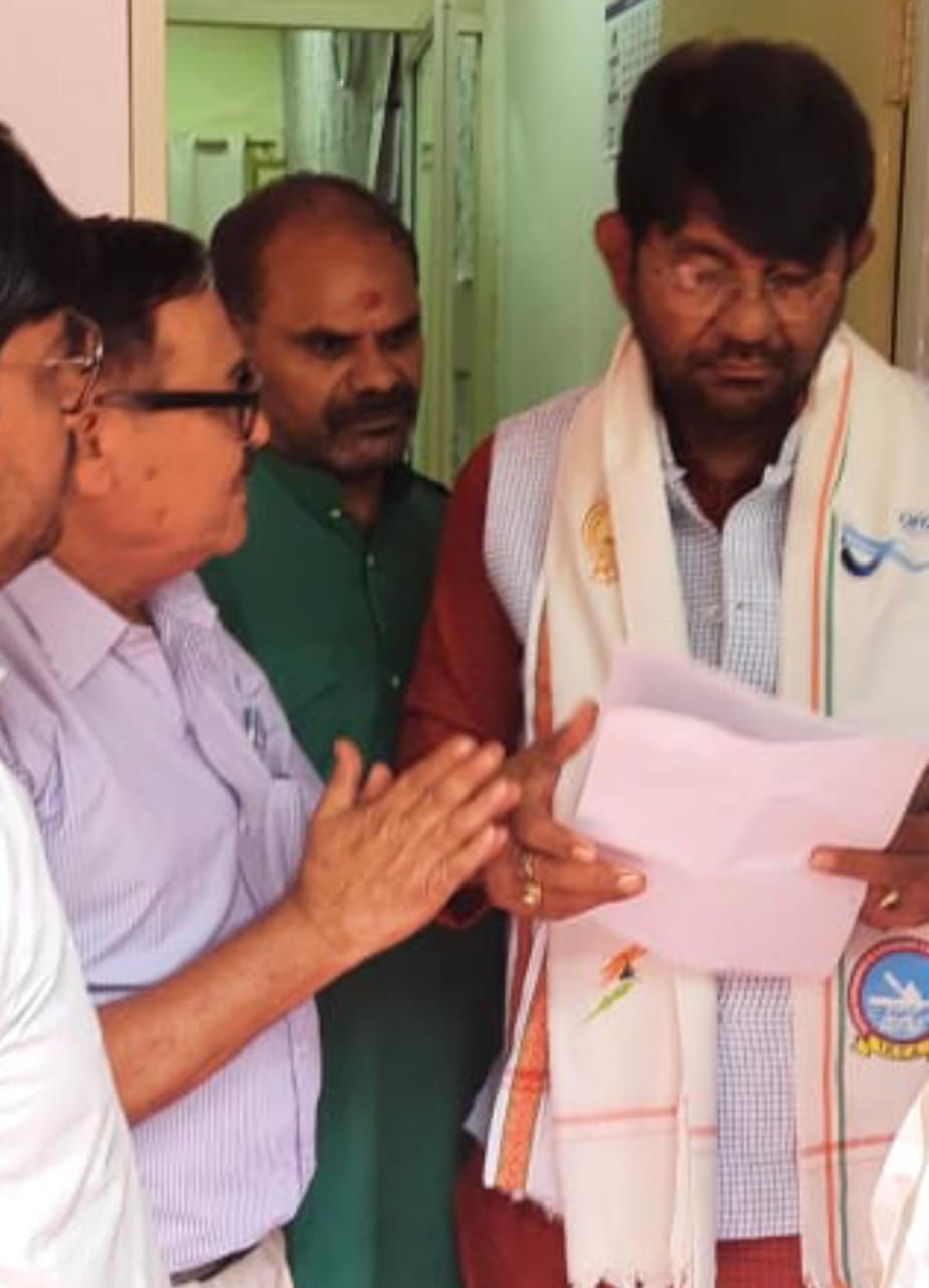 Demand made to Bundelkhand minister to install statue of Maharaj Chhatrasal and Bundeli Bhawan