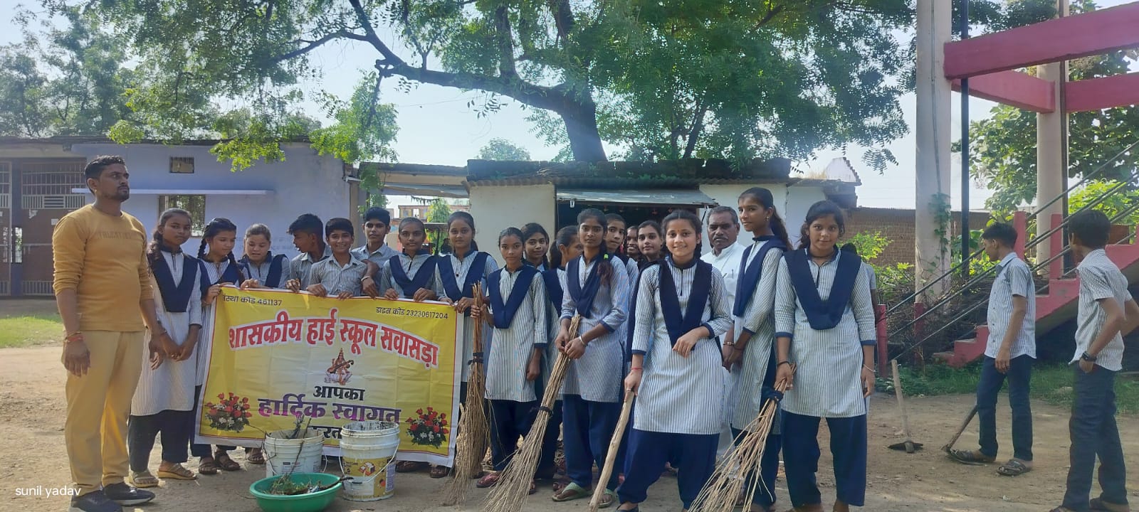 Cleanliness drive was carried out in village Savasda.